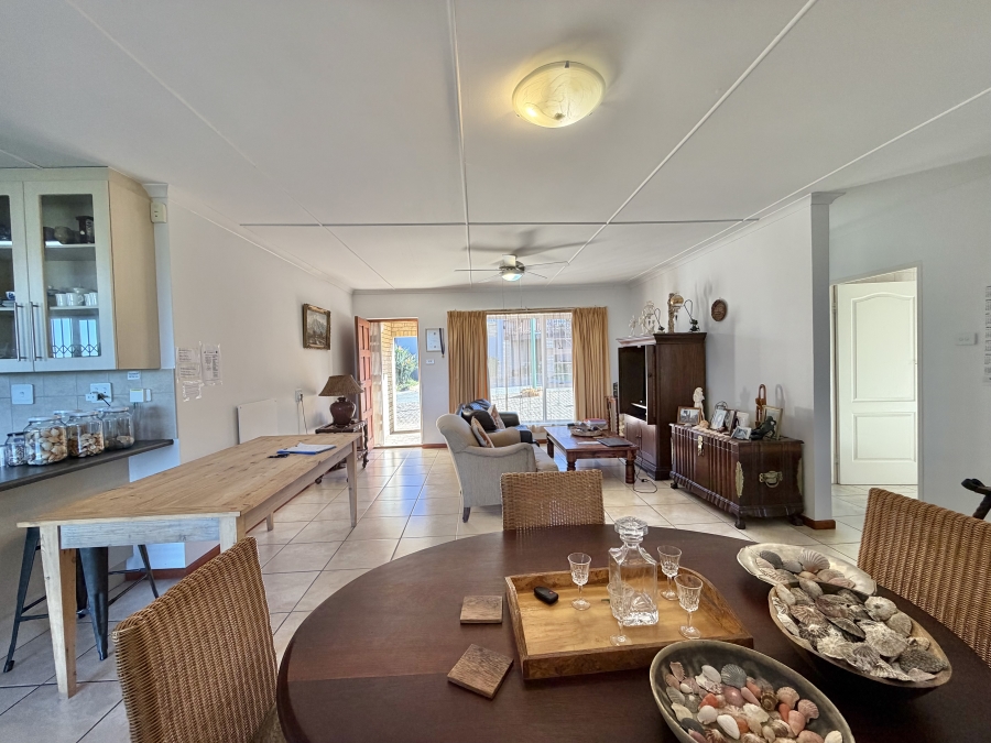 3 Bedroom Property for Sale in Wavecrest Eastern Cape
